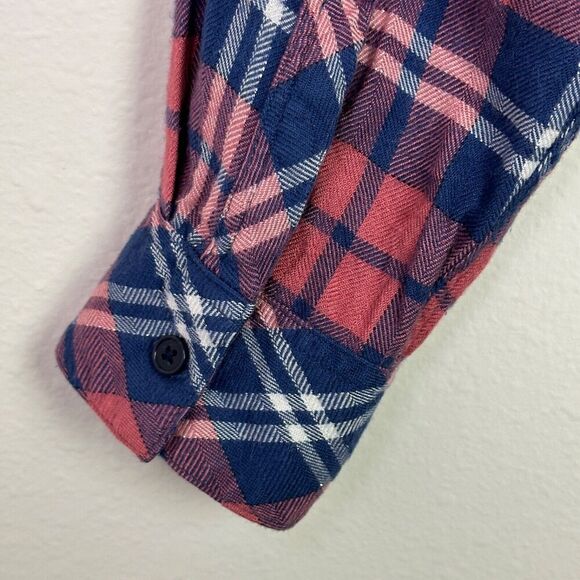 Rails Rust, Navy Blue Plaid Button Down Shirt size Large, EUC - Picture 7 of 13